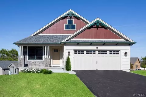 2 Millstone Dr, Aurora, NY 14052