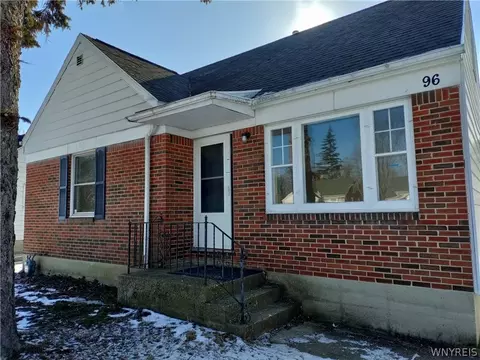 96 Jasper Dr, Amherst, NY 14226