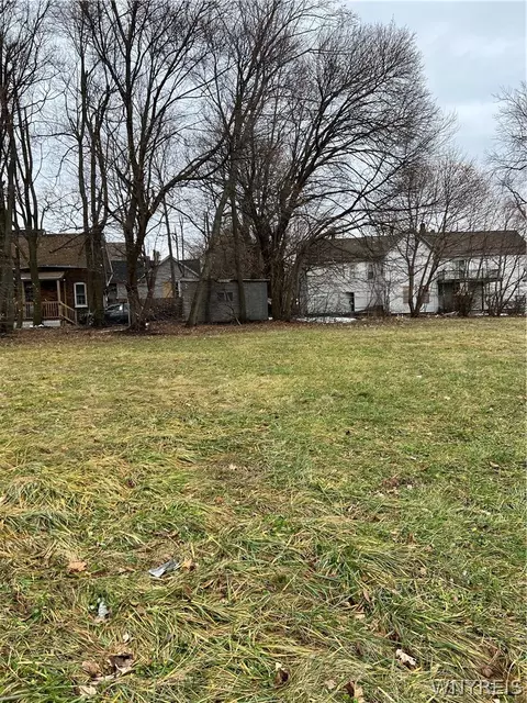228 High St, Buffalo, NY 14204