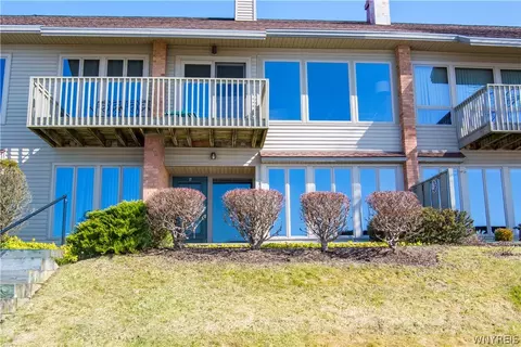 17 Cayuga Dr, Dewittville, NY 14728