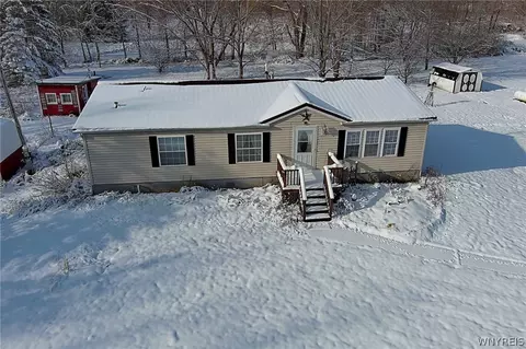 1868 Marshall Rd, Yates, NY 14098