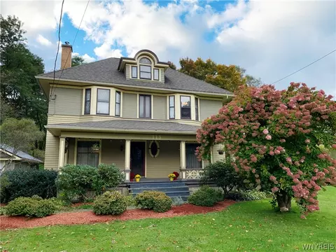 113 S Main St, Belfast, NY 14711