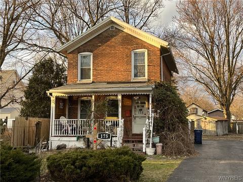 175 Caledonia St, Lockport, NY 14094