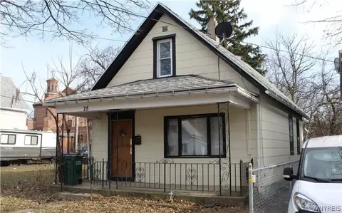 25 Grace St, Buffalo, NY 14207