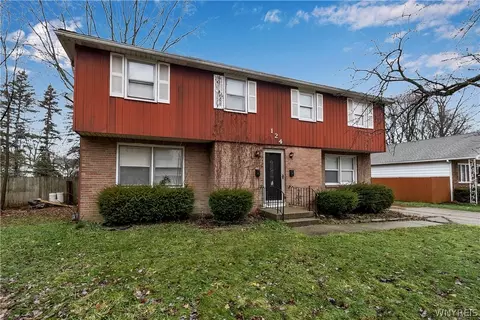 124 Sunshine Dr, Amherst, NY 14228