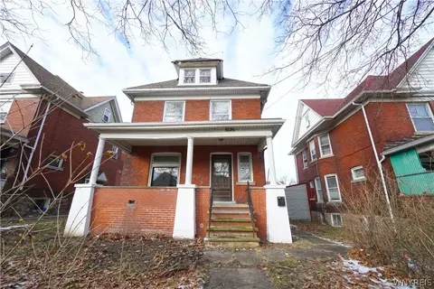 1626 Falls St, Niagara Falls, NY 14303