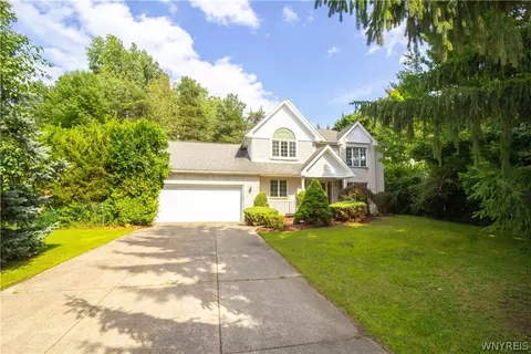 5 Silent Meadow Ln, Orchard Park, NY 14127
