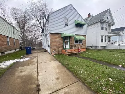 16 Folger St, Buffalo, NY 14220