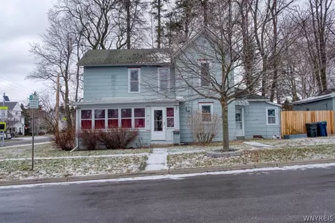 72 Eckerson Ave, Newstead, NY 14001