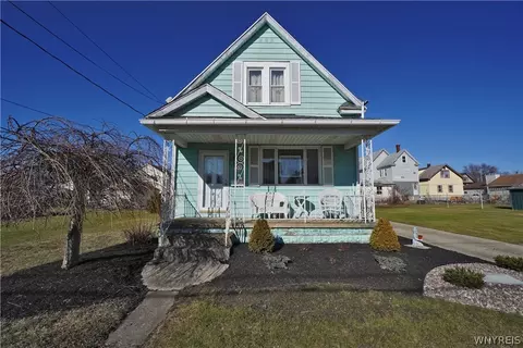 122 Keever Ave, Lackawanna, NY 14218