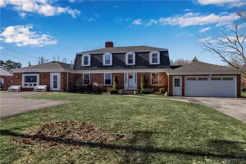 4450 Shimerville Rd, Clarence, NY 14031