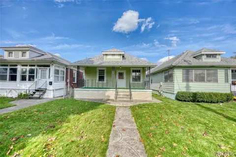 2256 Woodlawn Ave, Niagara Falls, NY 14301
