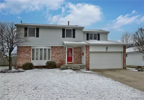 102 Patrice Ter, Amherst, NY 14221