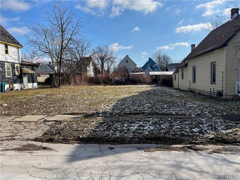 81 May St, Buffalo, NY 14211