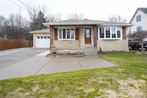 159 Cayuga Creek Rd, Cheektowaga, NY 14227
