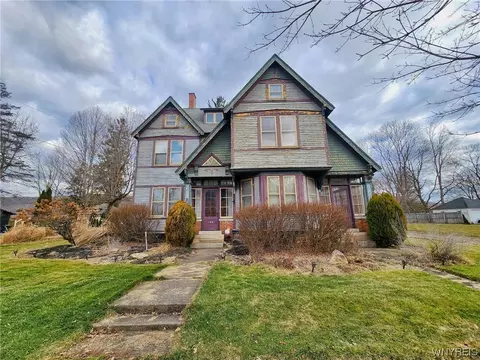 104 Broad St, Salamanca, NY 14779