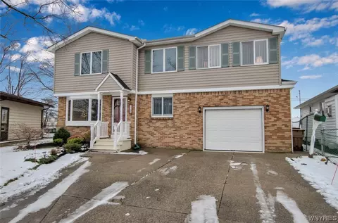 185 Dartwood Dr, Cheektowaga, NY 14227