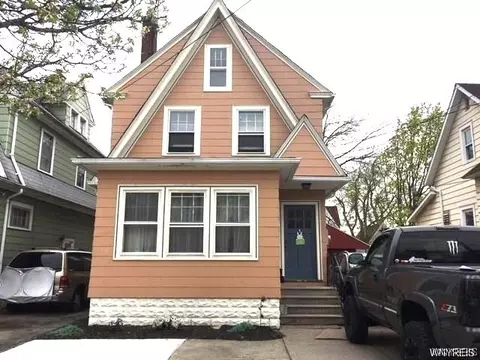 2621 Porter Rd, Niagara Falls, NY 14305