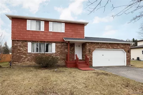 19 Melberry Trl, Orchard Park, NY 14127