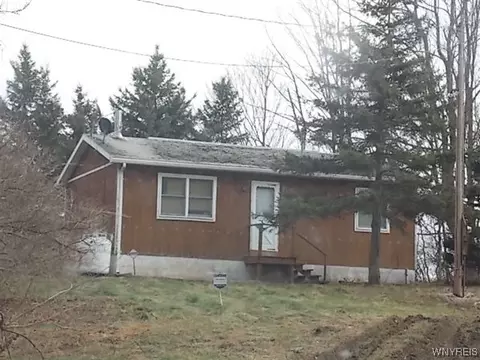 5358 Safford Rd, Pike, NY 14066