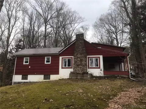5845 Herman Hill Rd, Orchard Park, NY 14127