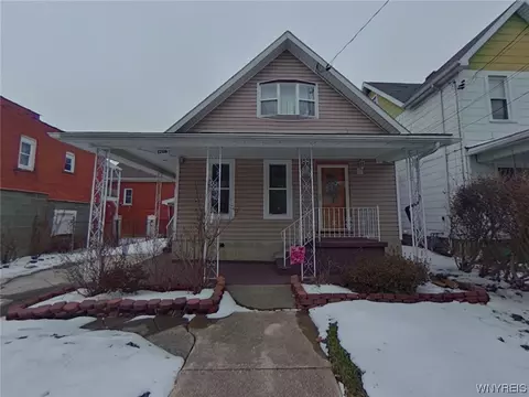 1708 16th St, Niagara Falls, NY 14305