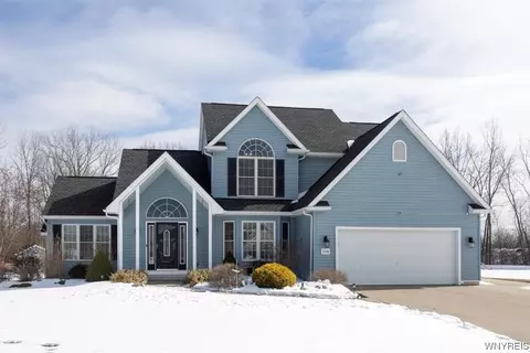 3748 Brandywine Rd, Wheatfield, NY 14120