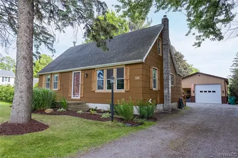 590 Main Rd, Pembroke, NY 14036