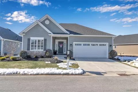 5714 Waterford Ln, Clarence Center, NY 14032