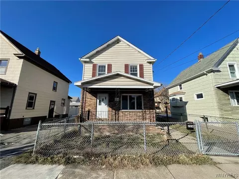 2214 Ferry Ave, Niagara Falls, NY 14301