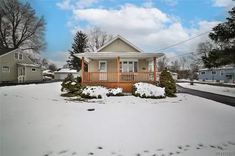 211 Emporium Ave, West Seneca, NY 14224