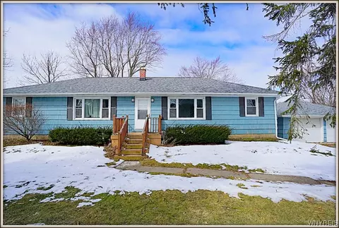 11140 Main St, Newstead, NY 14031