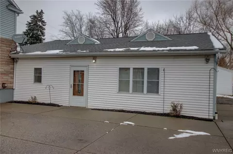 4272 S Park Ave, Blasdell, NY 14219