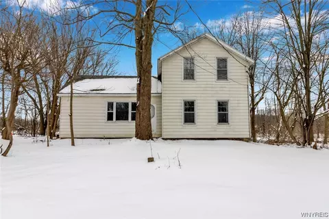 11507 Clarence Center Rd, Newstead, NY 14001