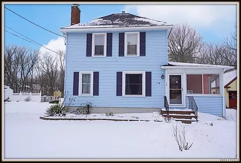 145 Lake St, Wilson, NY 14172