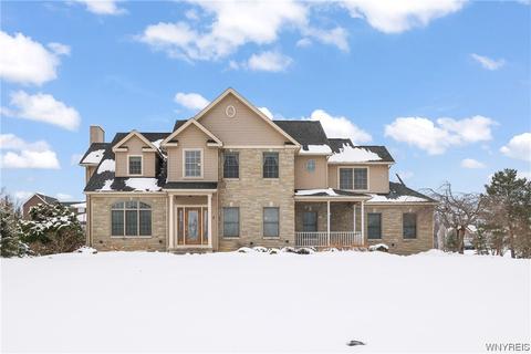 7 Sandpiper Ct, Orchard Park, NY 14127