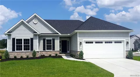 5560 Chatham Ln, Clarence Center, NY 14032