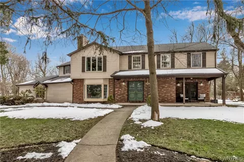 9705 The Pnes, Clarence, NY 14031