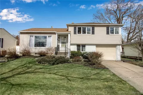 307 Woodmere Dr, Tonawanda, NY 14150