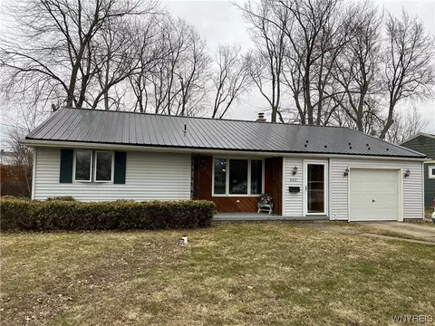 5001 Mount Vernon Blvd, Hamburg, NY 14075