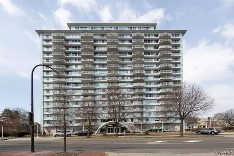 1088 Delaware Ave #3I, Buffalo, NY 14209