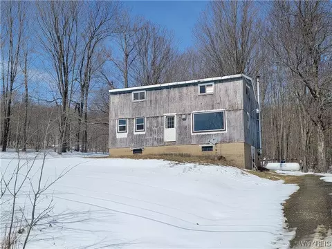 7480 Bowker Rd, Wirt, NY 14739