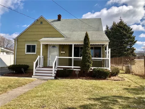 403 80th St, Niagara Falls, NY 14304