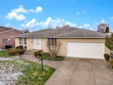 144 Fairways Blvd, Amherst, NY 14221