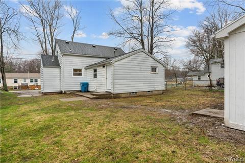 6906 Putnam Dr, Evans, NY 14047 photo 42