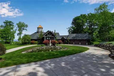 1567 Lake Rd, Porter, NY 14174
