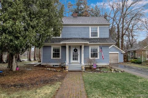 402 South St, Aurora, NY 14052