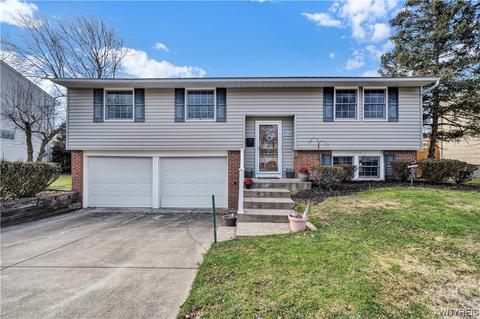 111 Treehaven Rd, West Seneca, NY 14224