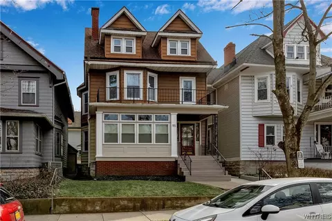 95 Inwood Pl, Buffalo, NY 14209