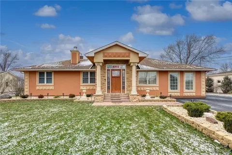 6802 Townline Rd, Wheatfield, NY 14120